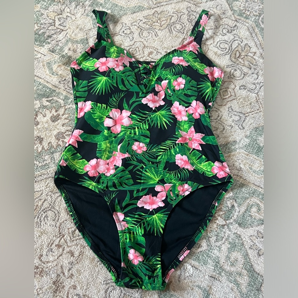 Balance Collections Women’s Size Small